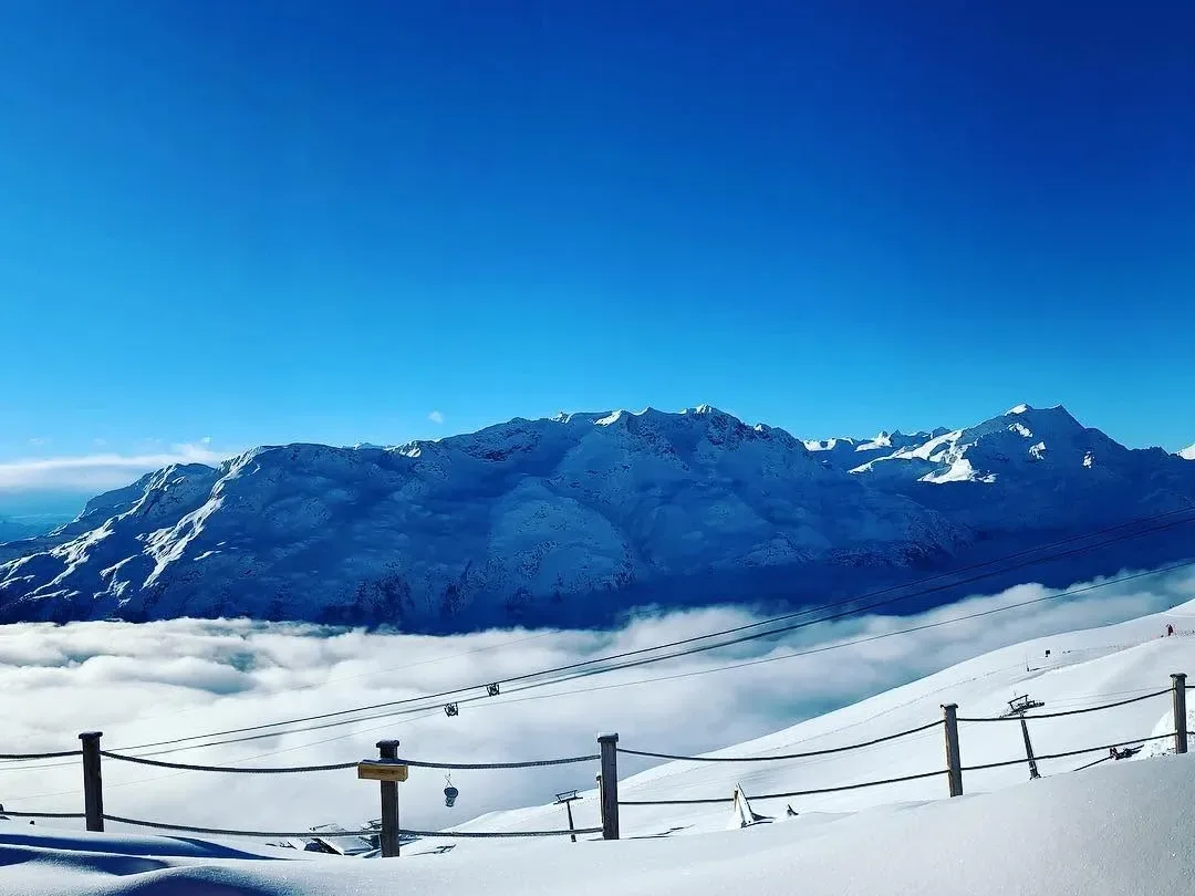 Alpina Sankt Mortiz in St-Moritz: view, ski slope, exterior, atmosphere, terrace