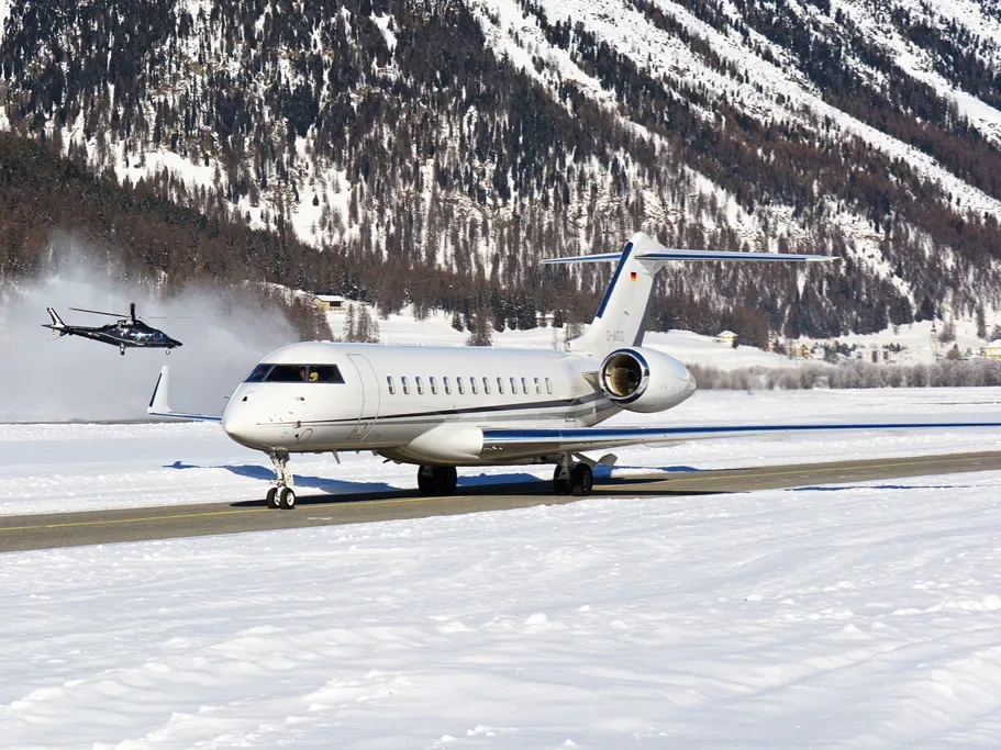 Engadin Airport St. Moritz - Samedan, view 2