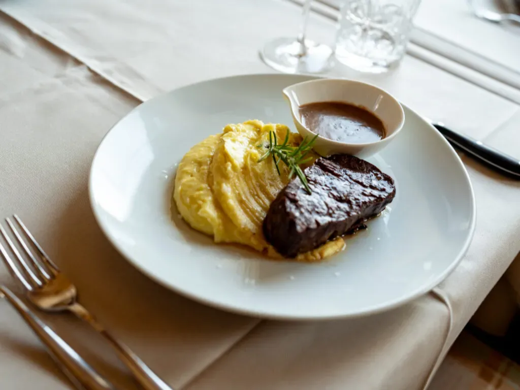 Steakhouse restaurant Mountainfire in St Moritz