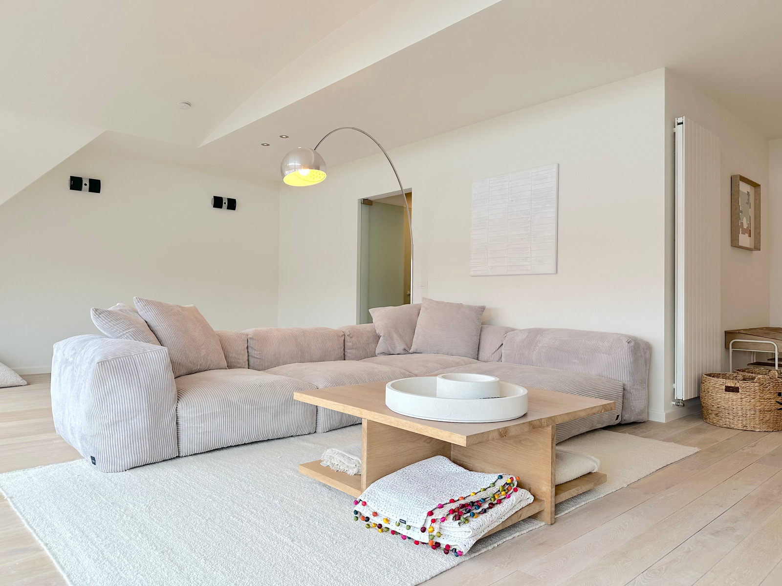 Seating area in the living room of the Knokke apartment with sea view — Zoute Exclusive Knokke, Knokke-Le Zoute