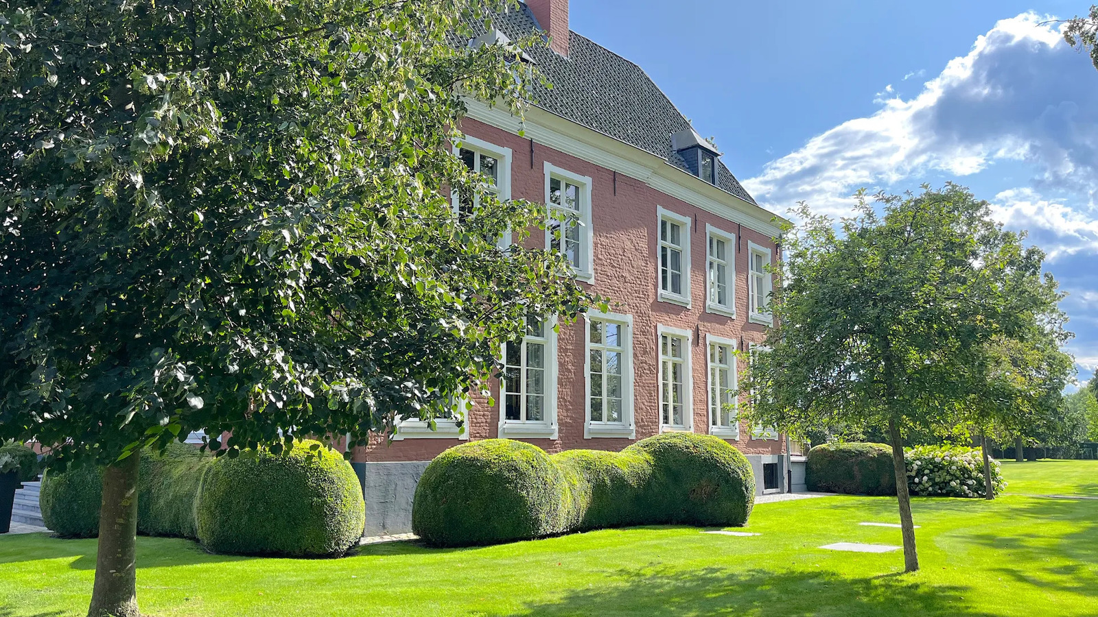 Historische Villa im Grünen bei Knokke, Ferienhaus für 14 Gäste