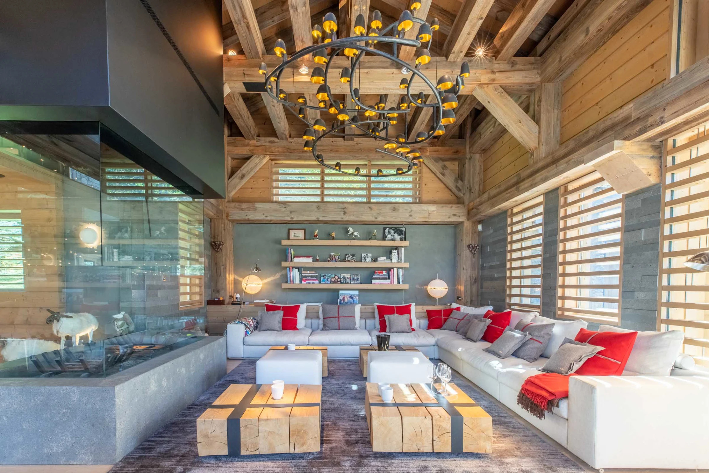 Méribel chalet with a heated indoor swimming pool