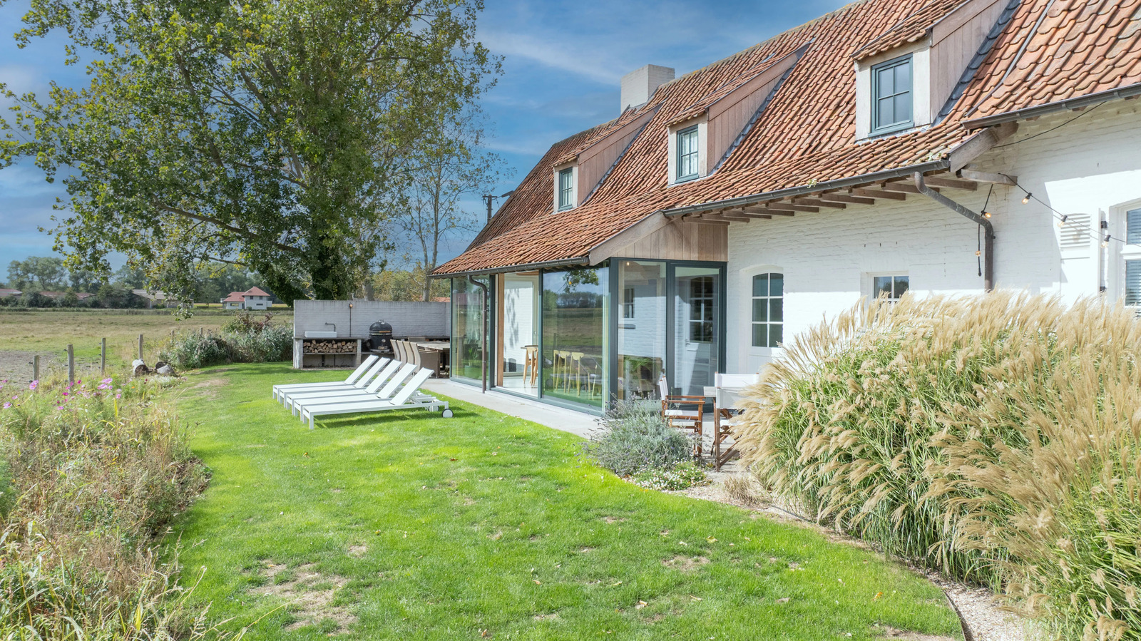 Spacious family villa for 10 guests in the countryside near Knokke