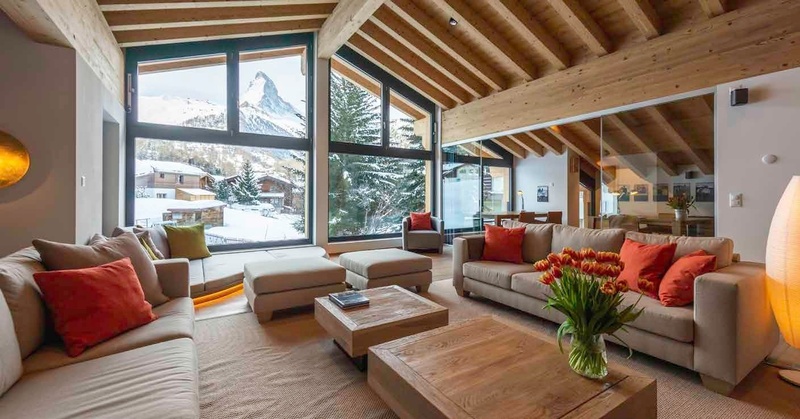 Chalet skis aux pieds à Zermatt pour 14 personnes, sauna et jacuzzi