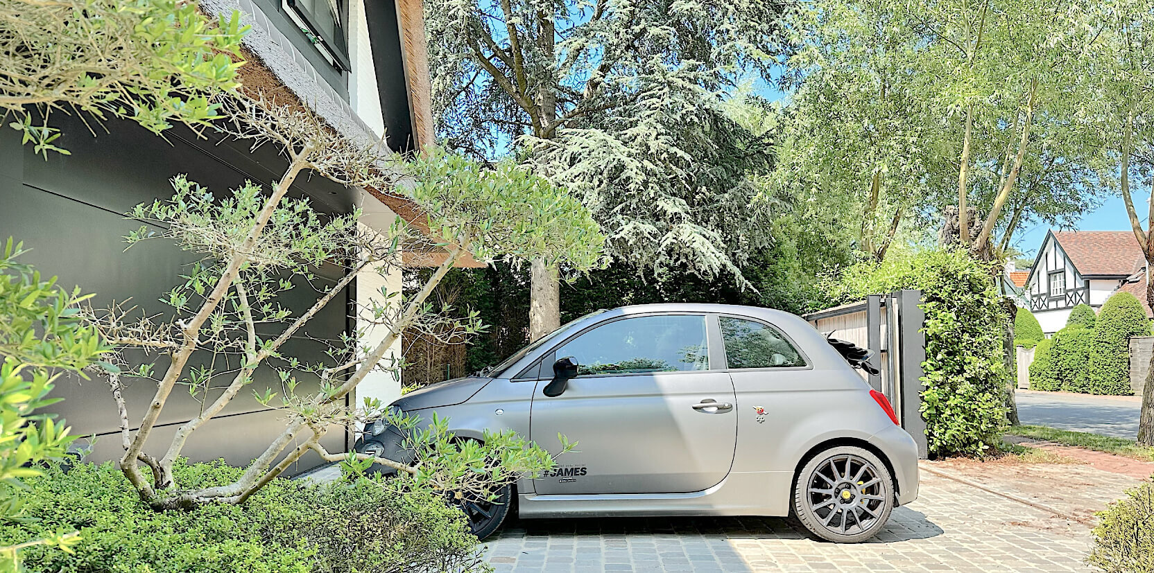 Villa in Knokke with a terrace, set in the quiet woods near the beach of Knokke le Zoute