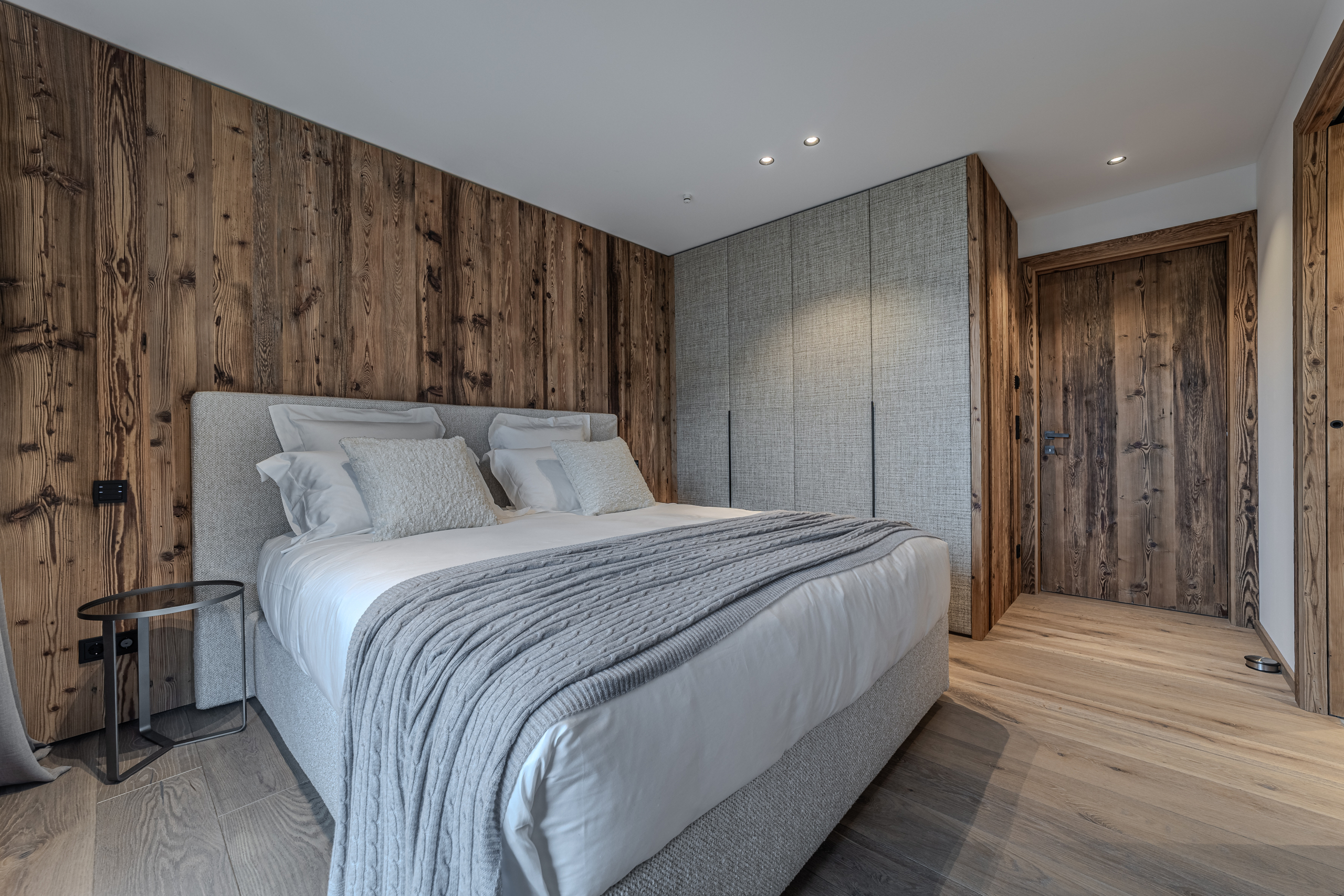 Quarto do chalé em Kitzbuhel, um dos três quartos da casa com sauna e wellness