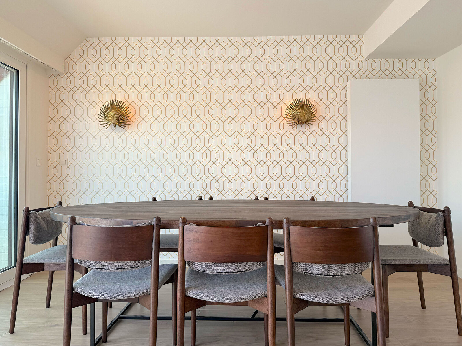 Dining area of the triplex penthouse in Knokke, with room for 8 guests