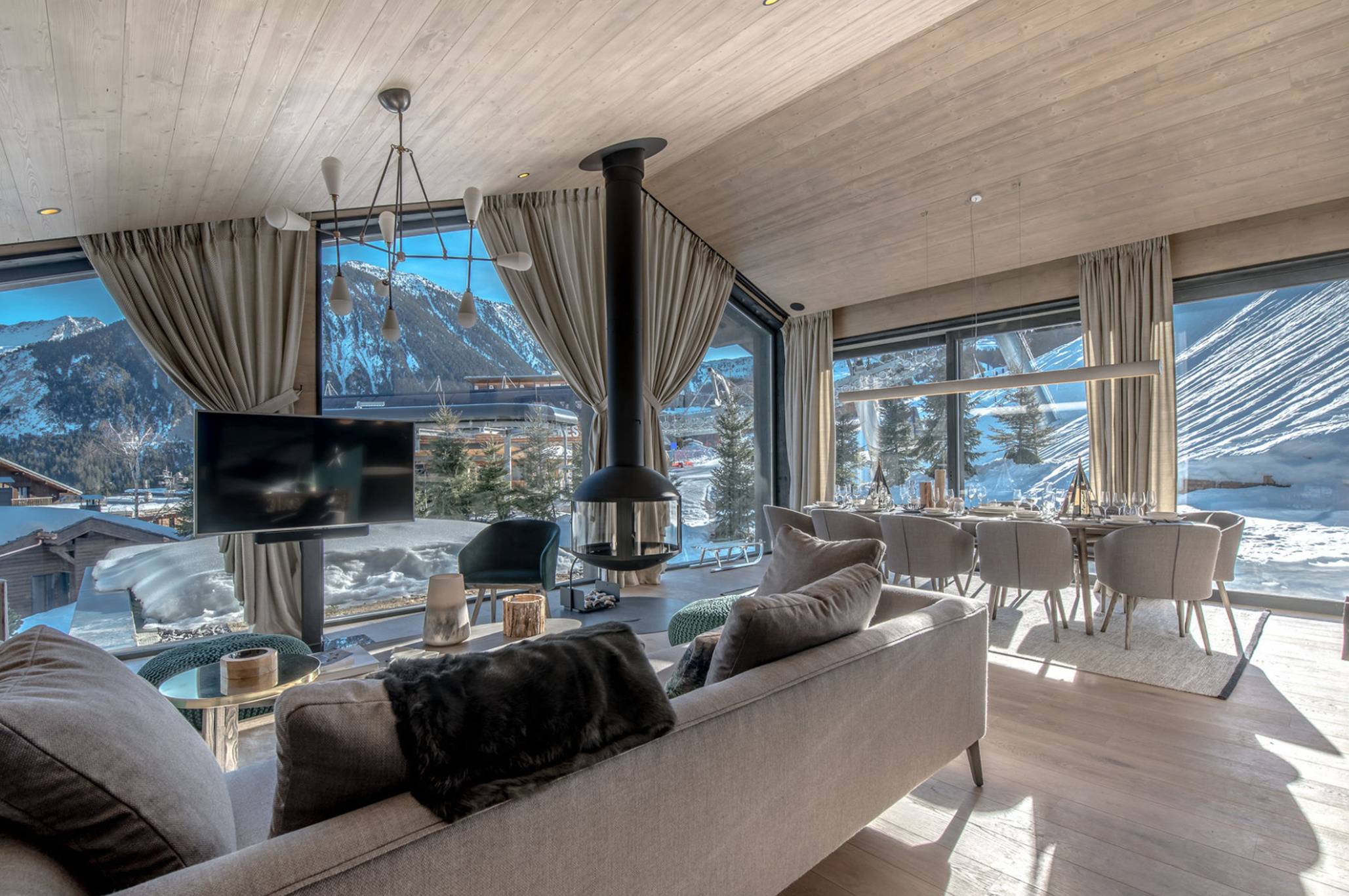 Bergchalet bei Courchevel 1550 mit Zugang zum Skigebiet Les Trois Vallées